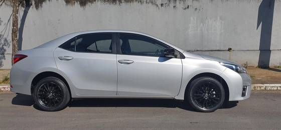 TOYOTA COROLLA 2.0 DYNAMIC 16V FLEX 4P AUTOMÁTICO